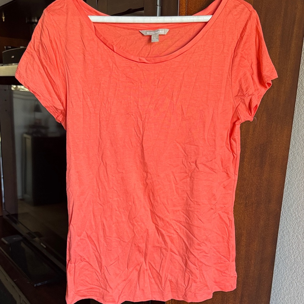 Banana Republic Women's Coral Short Sleeve Tee